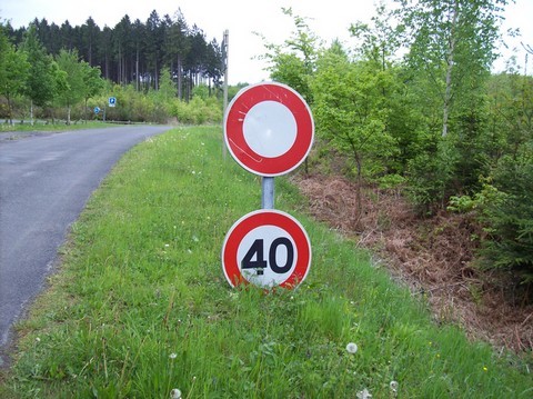 Panneau limitation vitesse